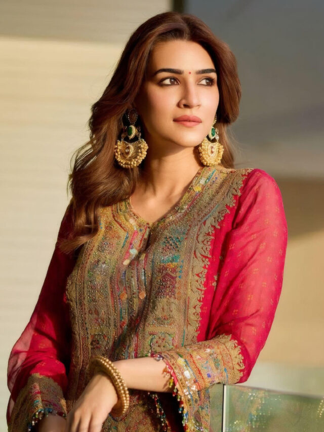 Kriti Sanon Set to Replace Kiara Advani in Don 3? Fans Excited About Roma's New Look!