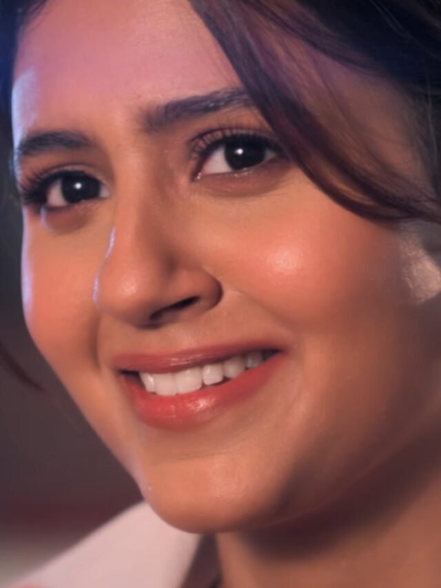 Anjali Arora and Paras Kalnawat in a romantic pose from the music video 'Dhadke Yeh Dil